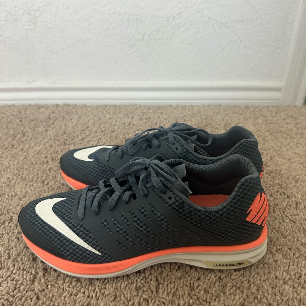 Nike Charcoal and Coral Athletic Sneakers
*Like New worn once or twice - Picture 4 of 5